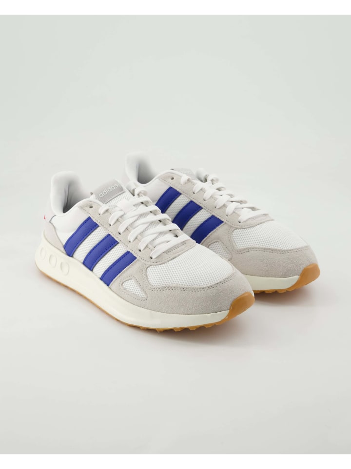 

Кроссовки на шнуровке adidas, белый