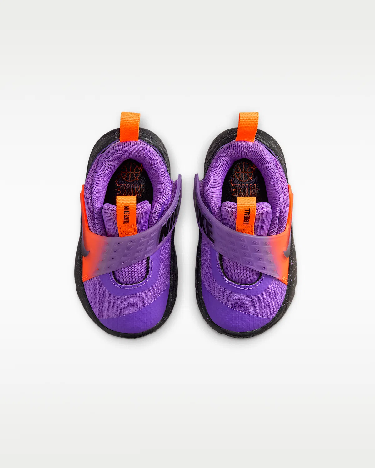 Детские кроссовки Nike Team Hustle D 12, Bright Violet/Total Orange/Cool Grey/Black — фото 4