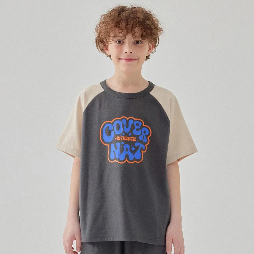 Детская футболка Burble Logo Raglan с коротким рукавом, цвет угольный, от Covernat Kids