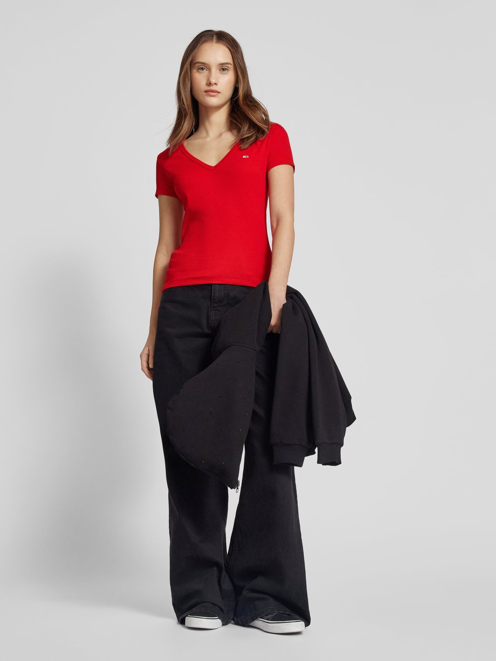

Футболка с вышитой этикеткой Tommy Jeans, красный