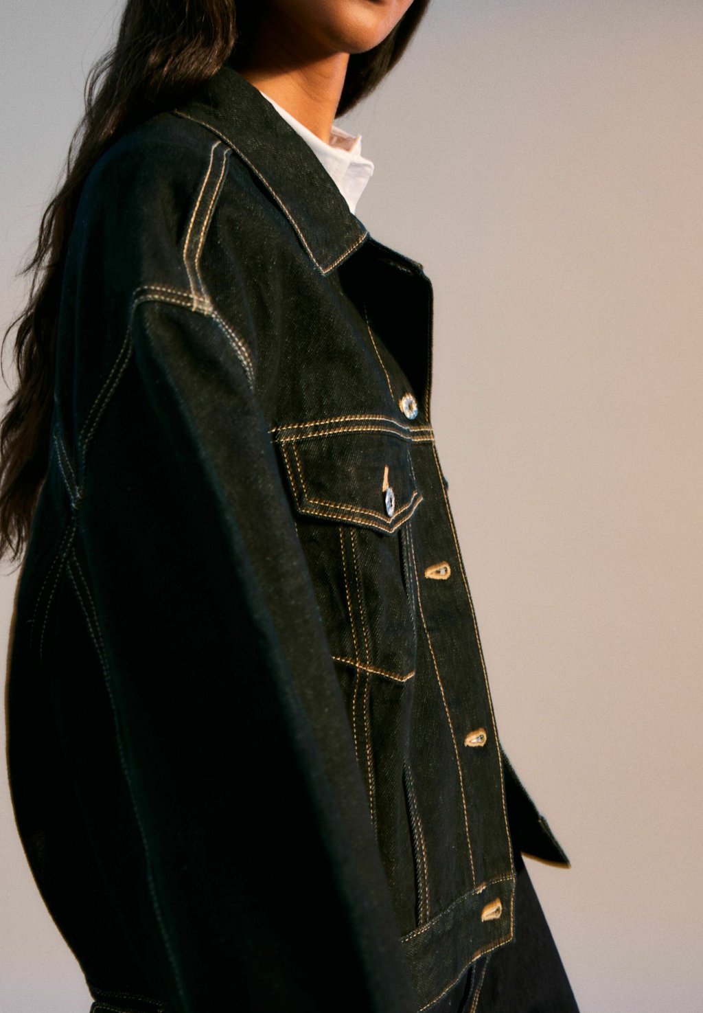 

Джинсовая куртка BALLOON Bershka, синий