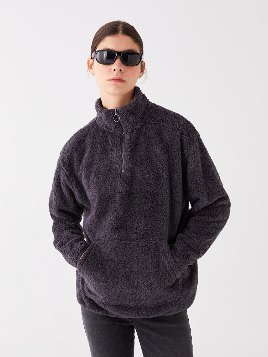 

Простой женский плюшевый свитшот большого размера с воротником-стойкой и длинными рукавами LCW Casual, антрацит