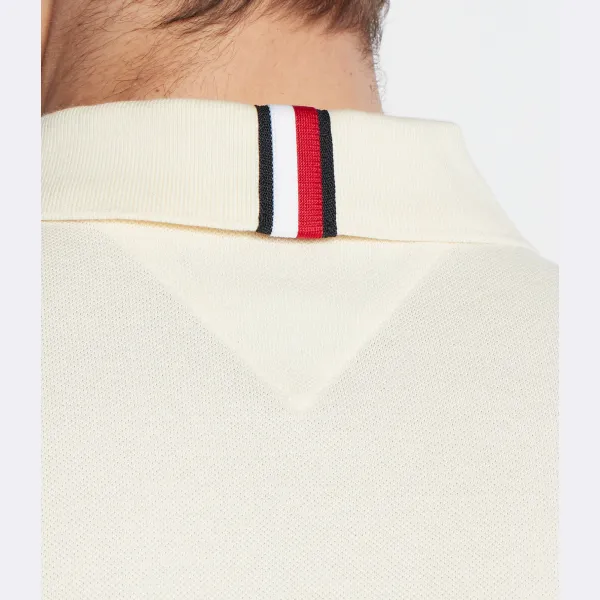 Рубашка-Поло стандартного кроя с нашивкой Tommy Hilfiger, экрю — фото 4