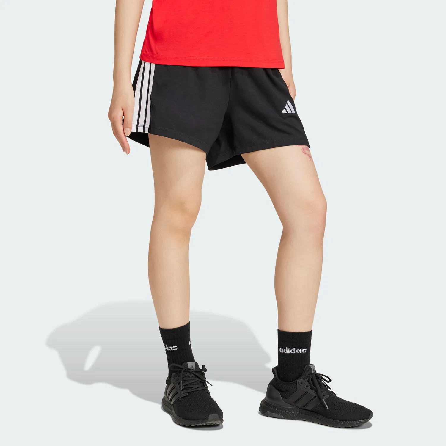 Женские хлопковые шорты Essential 3S чёрно-белые от Adidas — фото 3