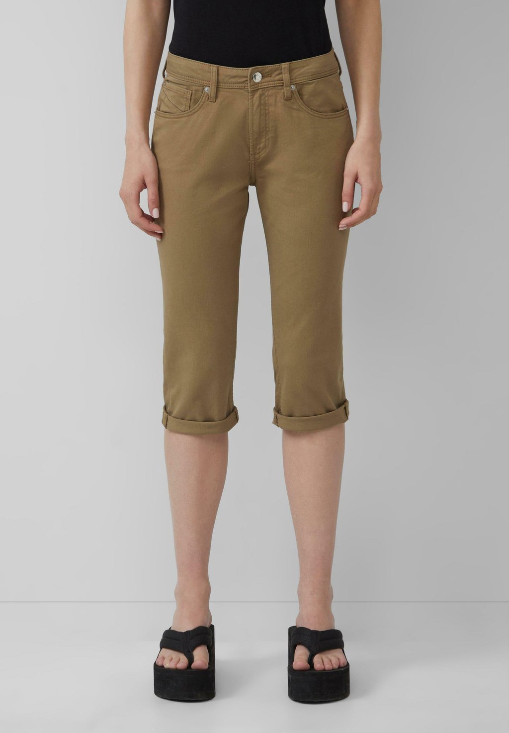 

Джинсовые шорты CATIE MID RISE CAPRI LENGTH QS, темно-зеленый