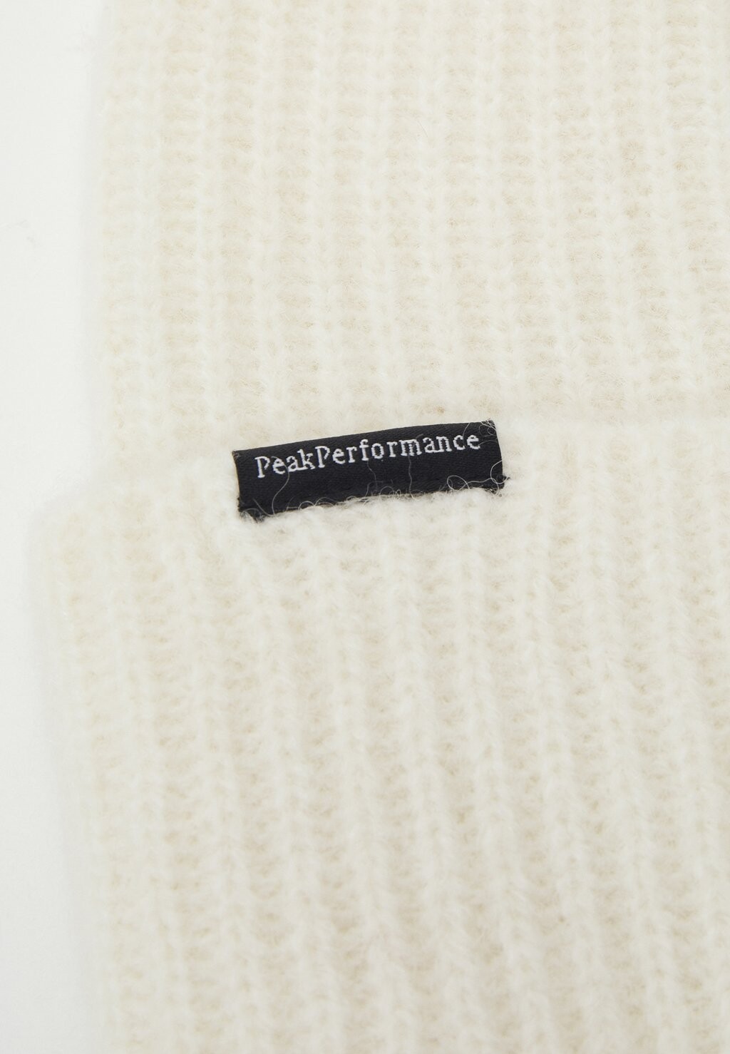 

Шапка WOOLBLEND HAT Peak Performance, кремовый