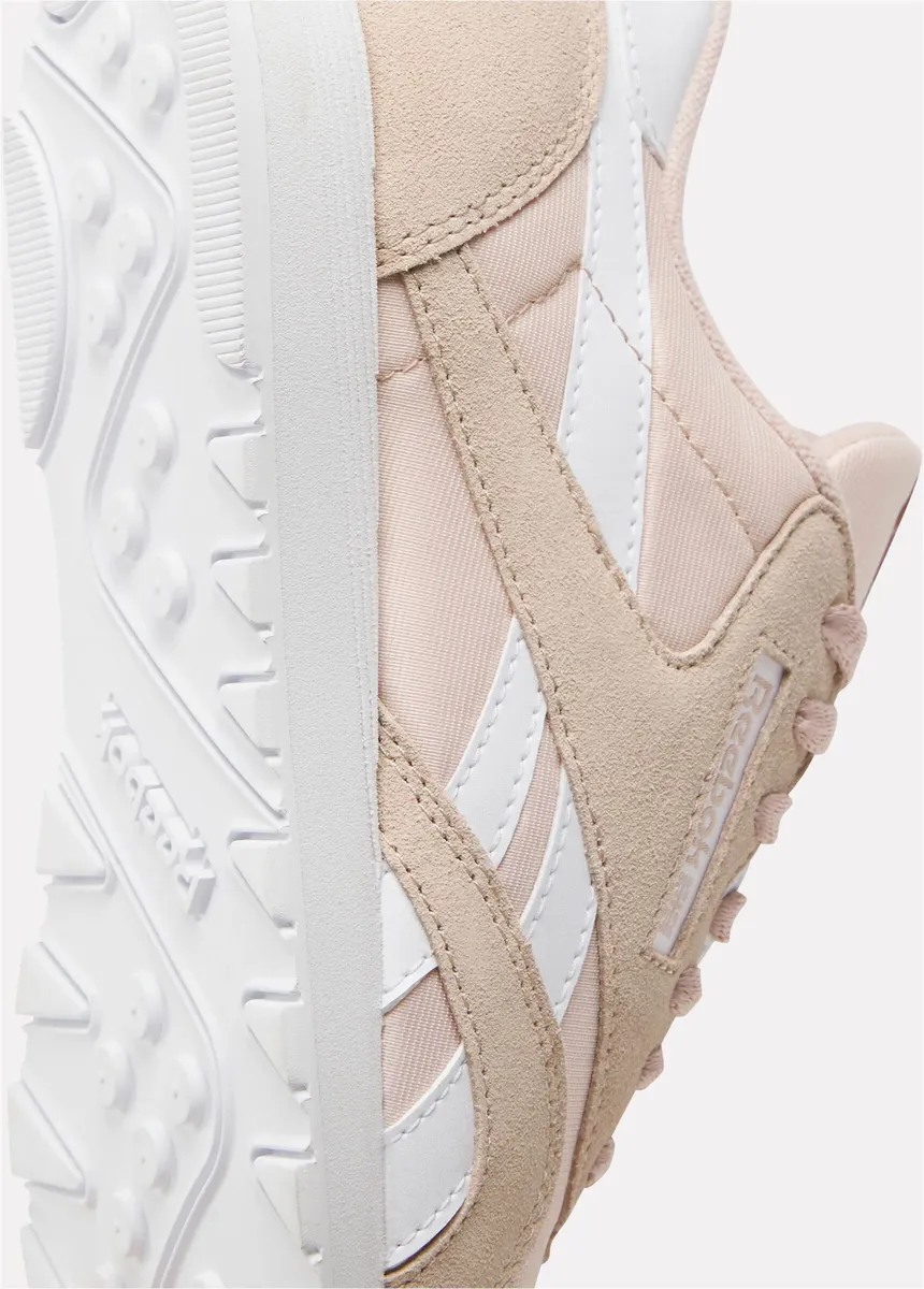 Классические кроссовки Reebok "CLASSIC NYLON" Reebok Classic, цвет Pinstu/Ftwwh