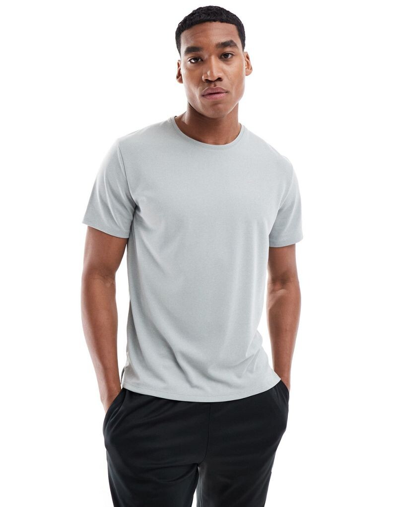 

Серая футболка Nike Running Dri-FIT Miller