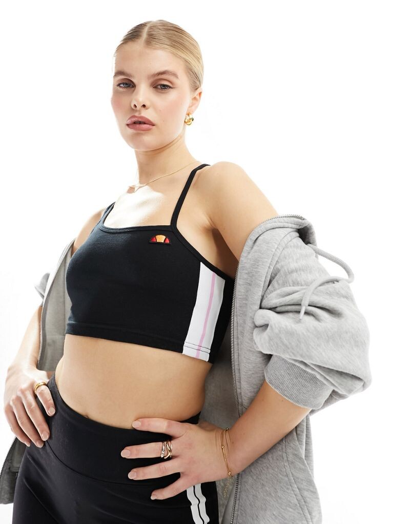 

Ellesse - Playsol - Черный укороченный топ на одно плечо