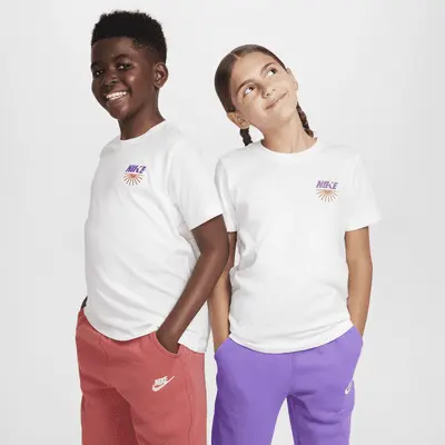 

Футболка Nike Sportswear, белый