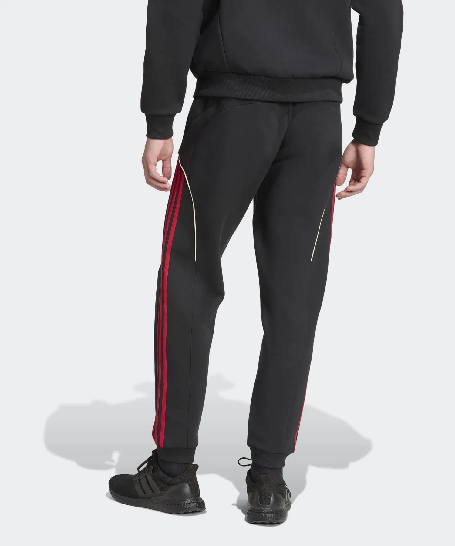Мужские брюки adidas Liverpool FC UBP — фото 2
