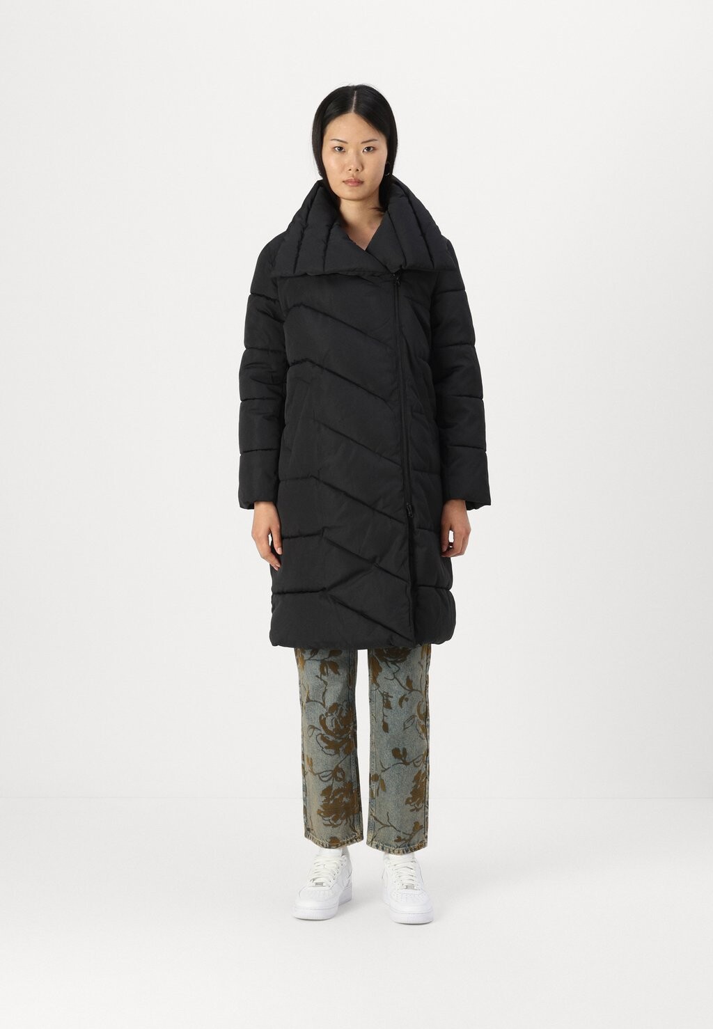 

Классическое пальто YASSELINA LONG PADDED JACKET YAS, черный