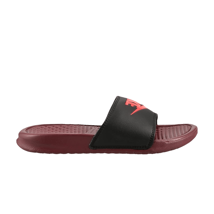 

Сандалии Nike Benassi Slide 'Dark Team Red', красный