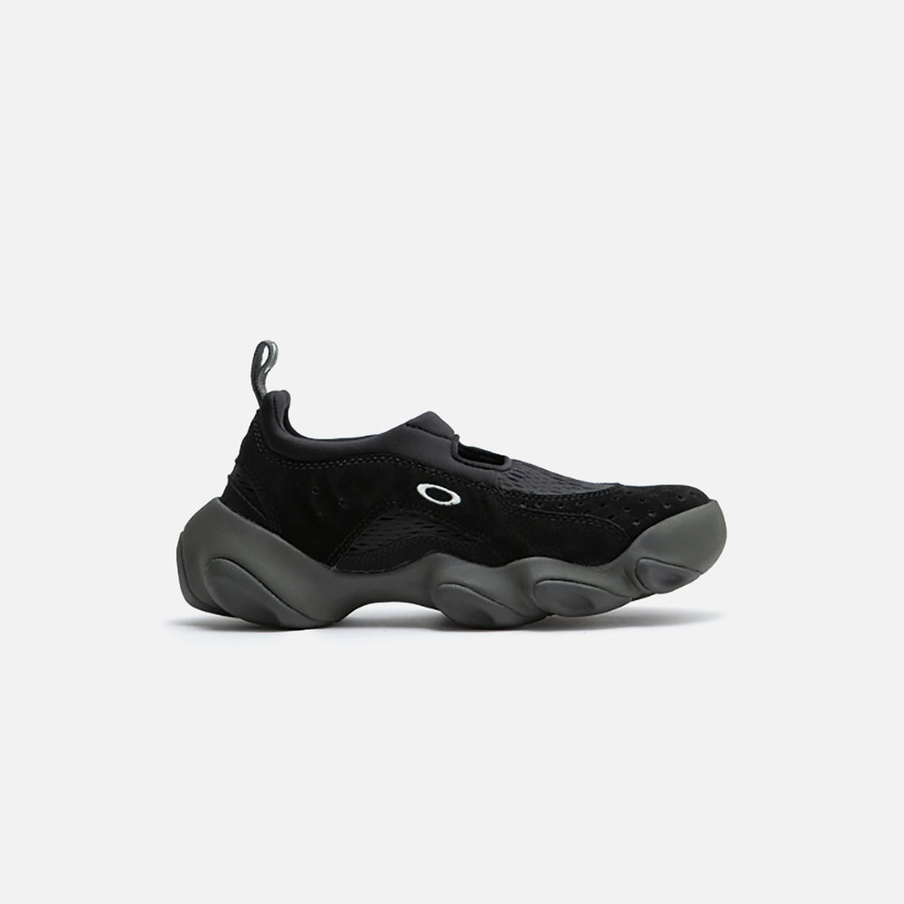 

Сандалии Oakley Suede Flesh Sandal, черный