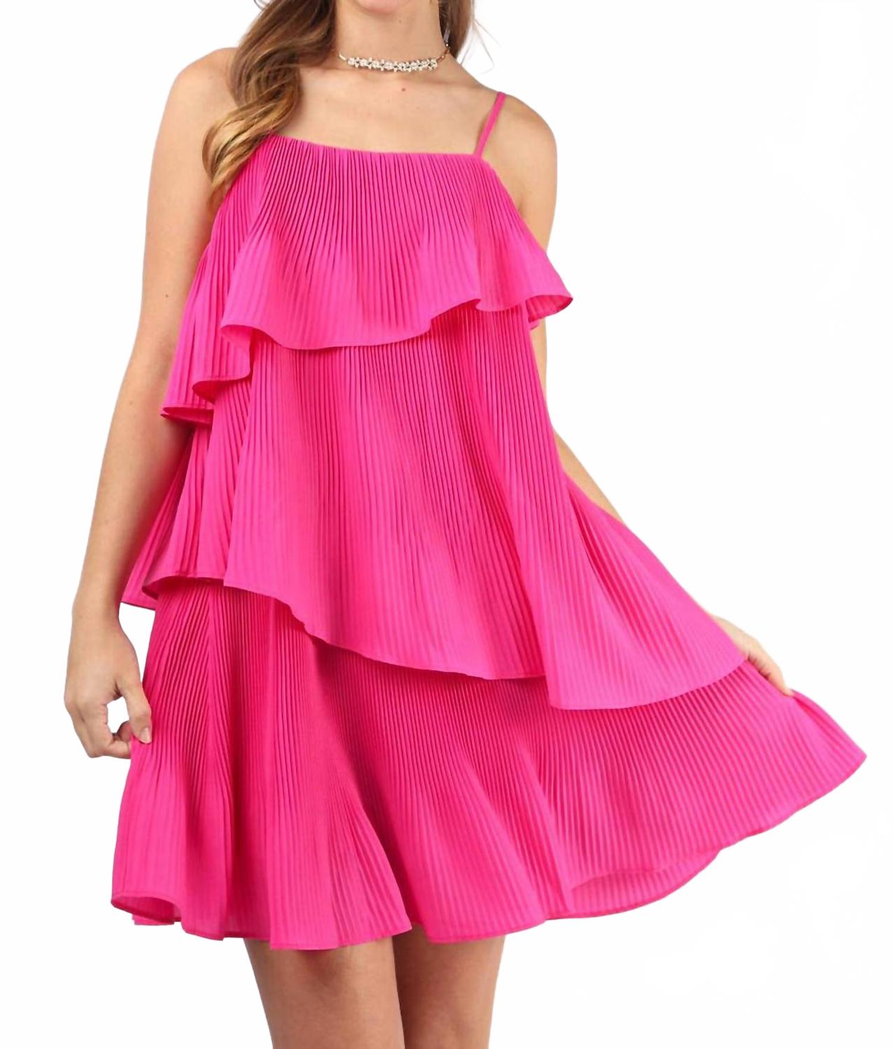 

VERY J Многоярусное мини-платье Talk of the Town ярко-розового цвета