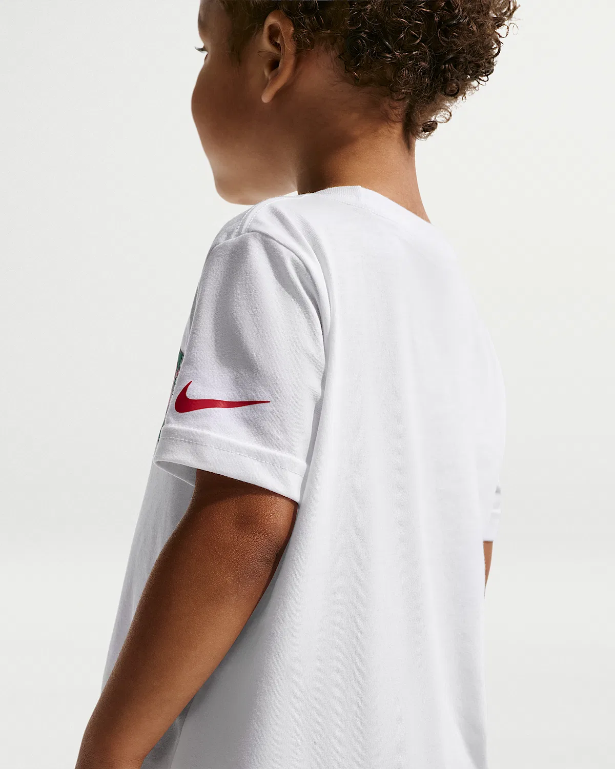 Детская футболка Nike Toddler Boxy Multi-Sport Graphic T-Shirt, White — фото 2