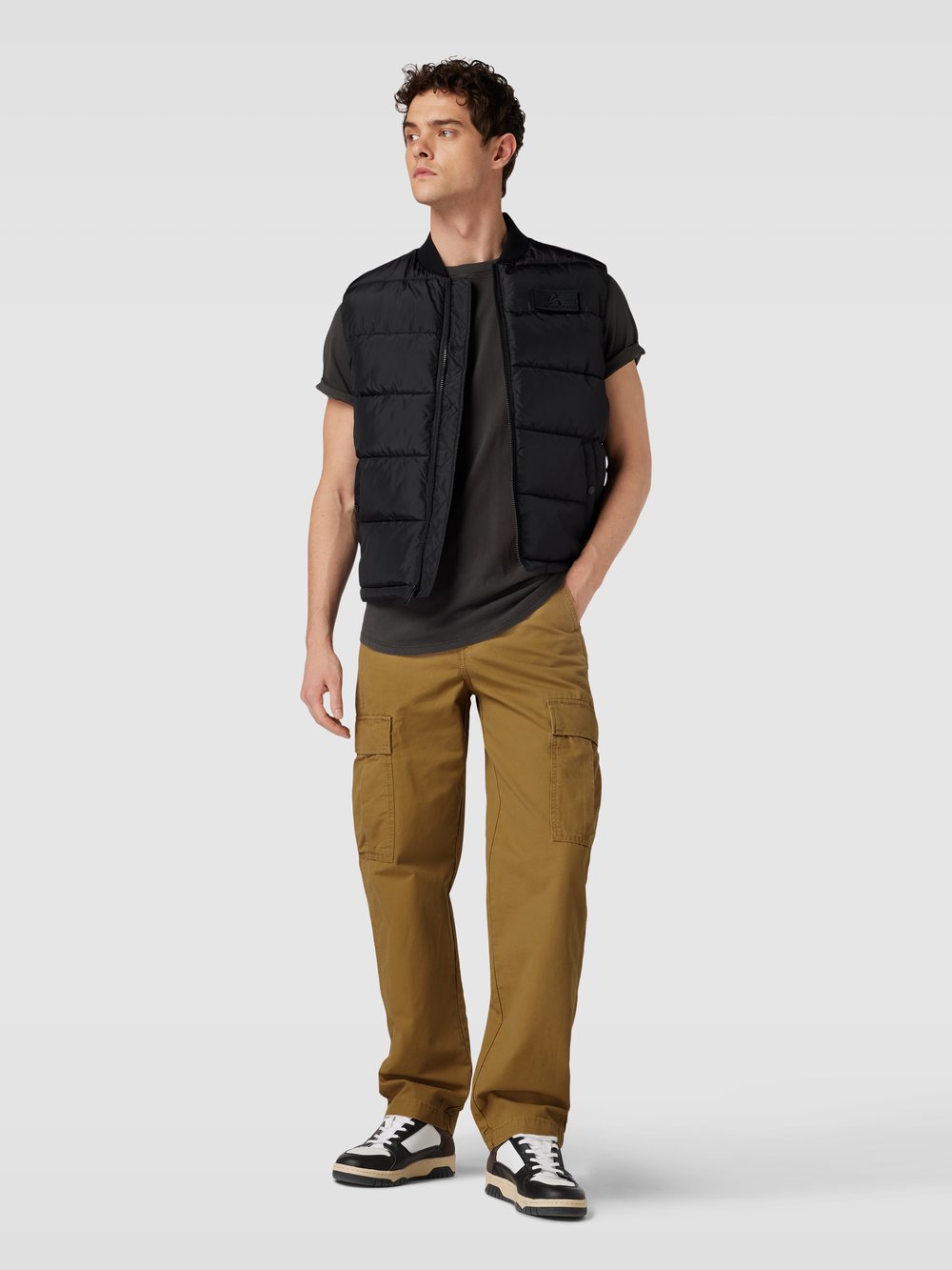 

Брюки-карго прямого кроя, однотонный дизайн Levi's, хаки