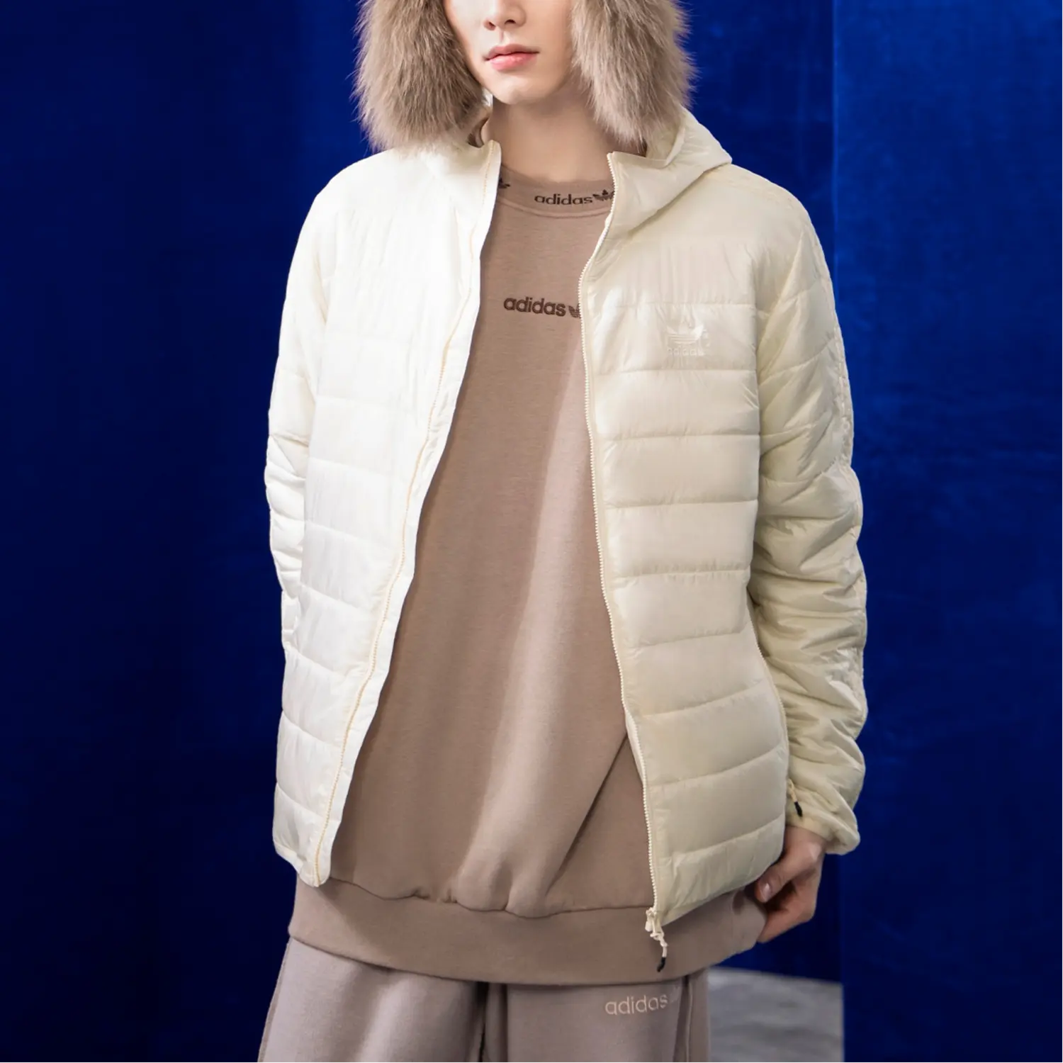 Adidas Originals Утепленная куртка с капюшоном мужская экрю, Ecru — фото 4