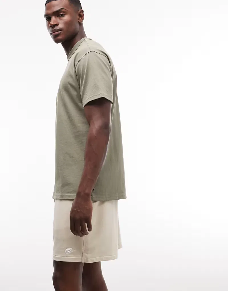 Шорты Nike Club French Terry, бежевый — фото 3