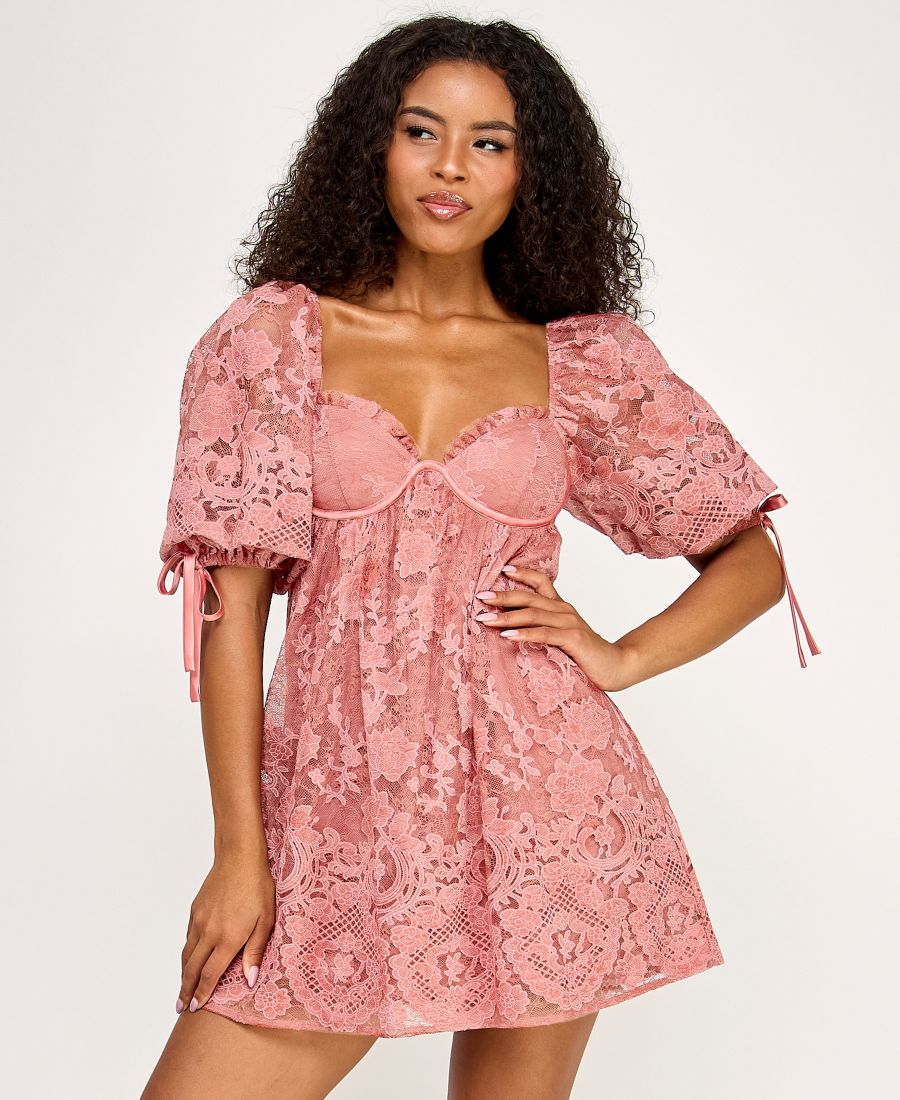 

Детское кружевное платье с короткими рукавами SENI & CADE, Light pastel red