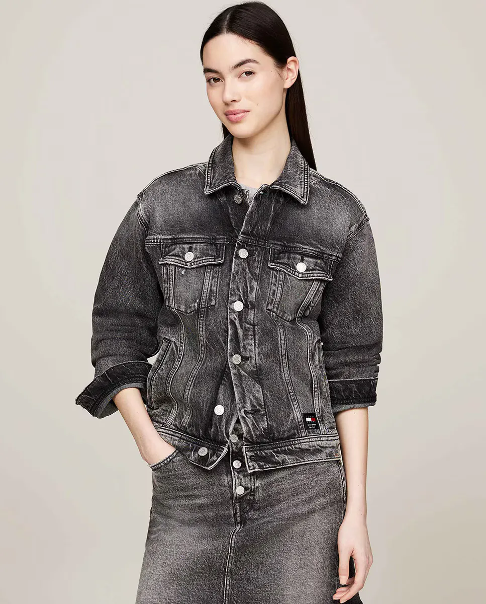

Женская джинсовая куртка Mom Fit Tommy Jeans, черный