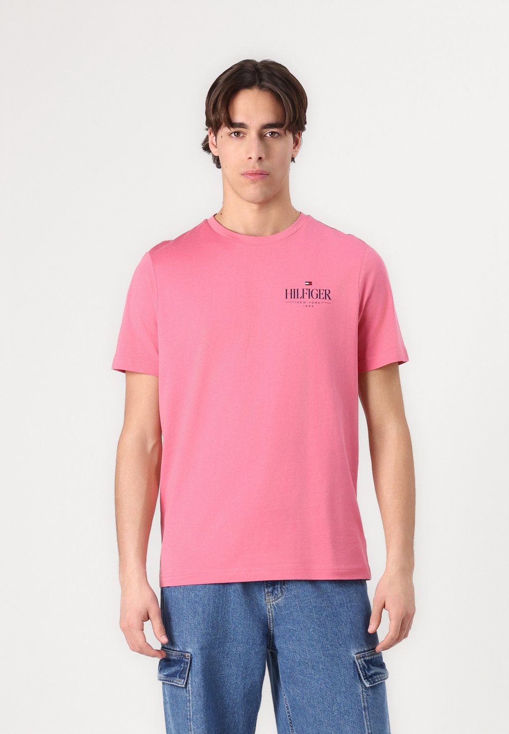 

Футболка с принтом STACK TEE UNISEX Tommy Hilfiger, розовый