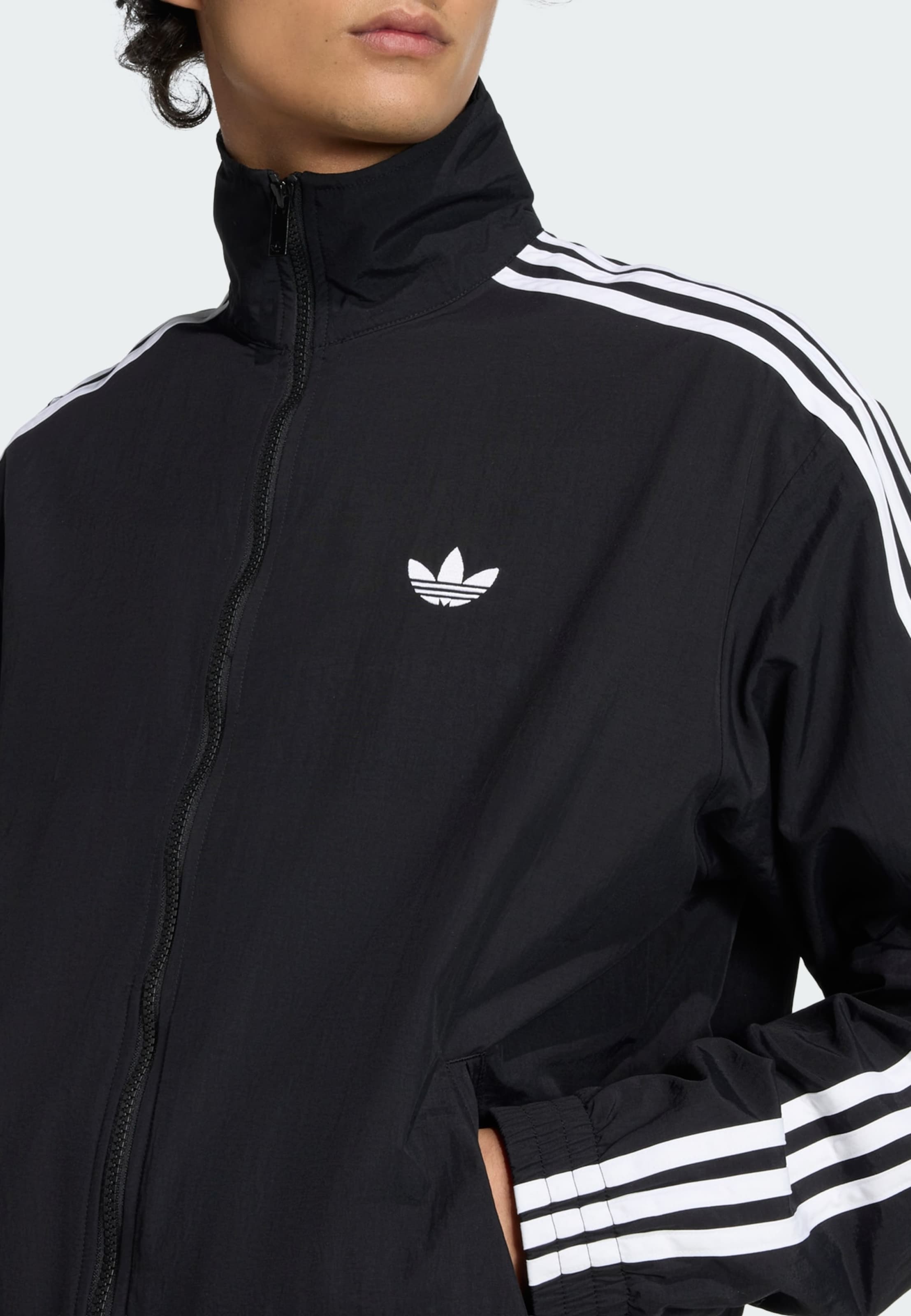 Adidas Originals Куртка межсезонная 'Firebird' в черном цвете — фото 4