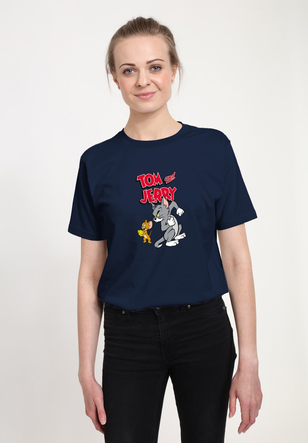 

Футболка с принтом TOM AND JERRY CHEESE GRAPHIC Henry Tiger, темно-синий
