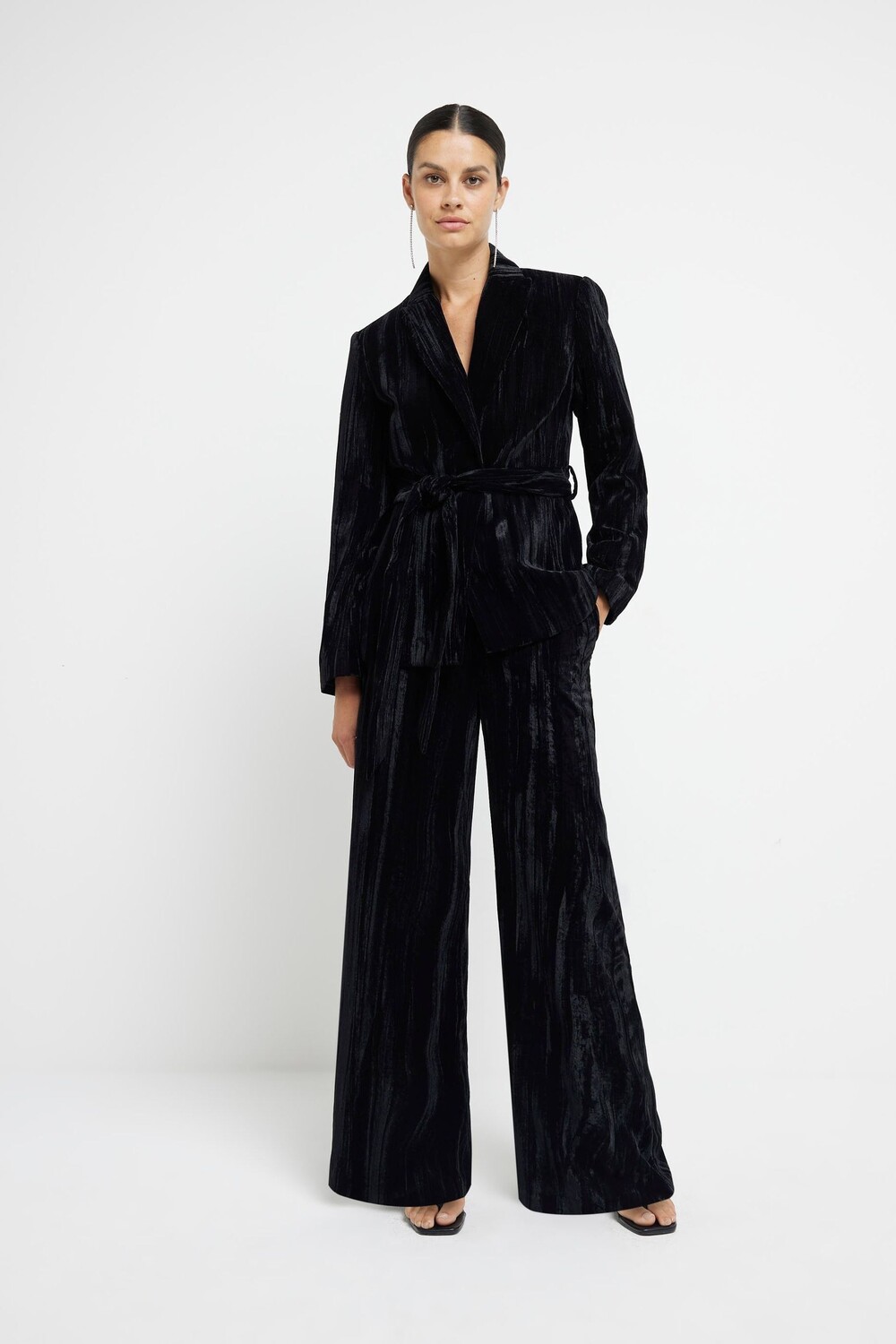 

Бархатные брюки широкого кроя River Island, черный