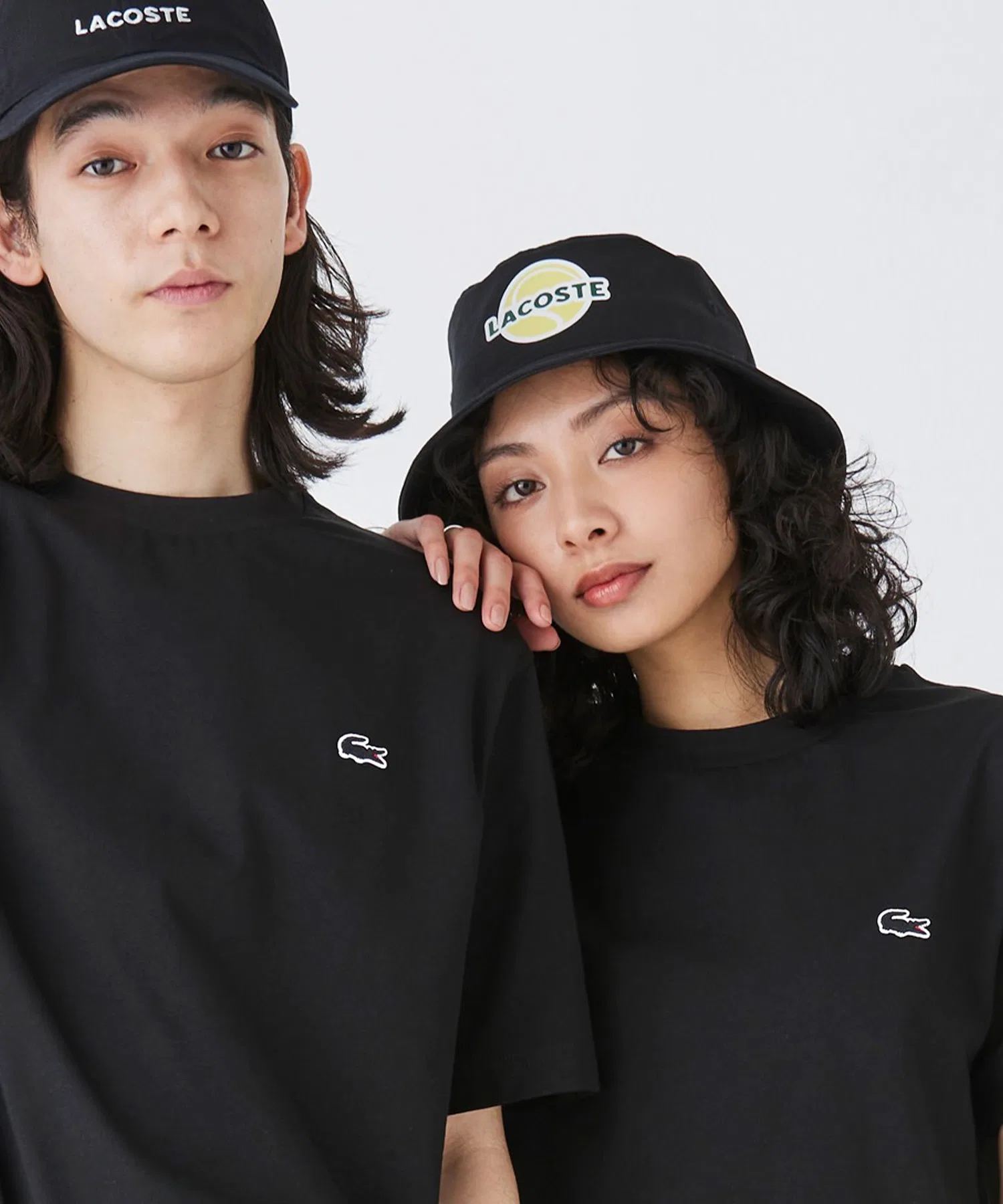 Футболка LACOSTE с круглым вырезом и логотипом чёрная