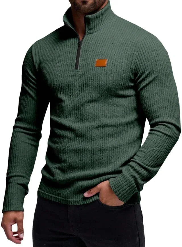 

Мужской свитер с воротником стойкой и молнией на четверть — мягкий, эластичный, с длинными рукавами и погонами