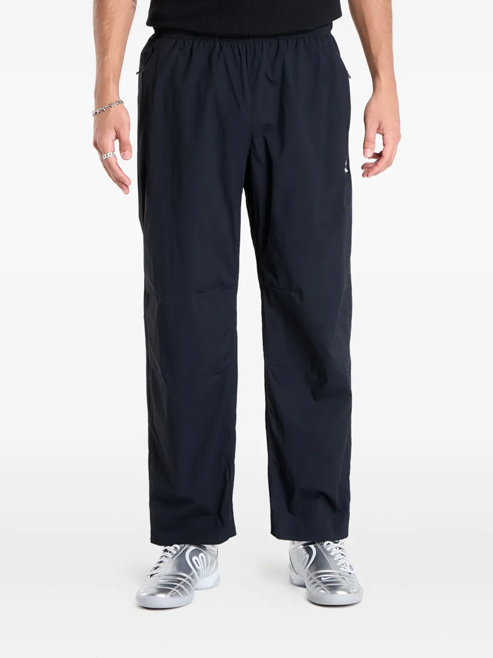 

Спортивные брюки с карманами на молнии и логотипом ACG Nike, черный