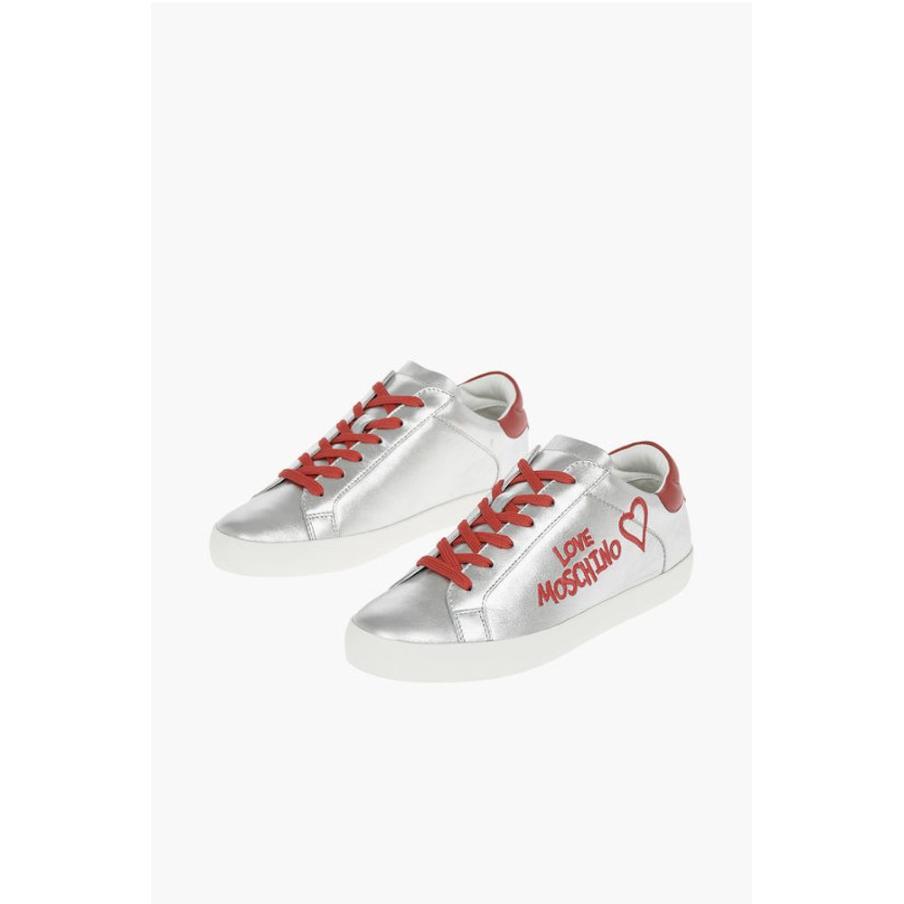 Кроссовки LOVE из металлизированной кожи Moschino, Silver
