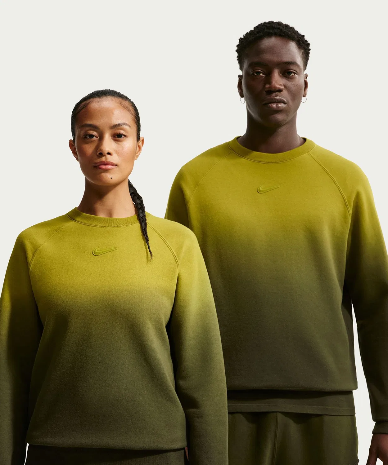 Свитшот Nike NOCTA Crew Fleece Wash зелёный — фото 2