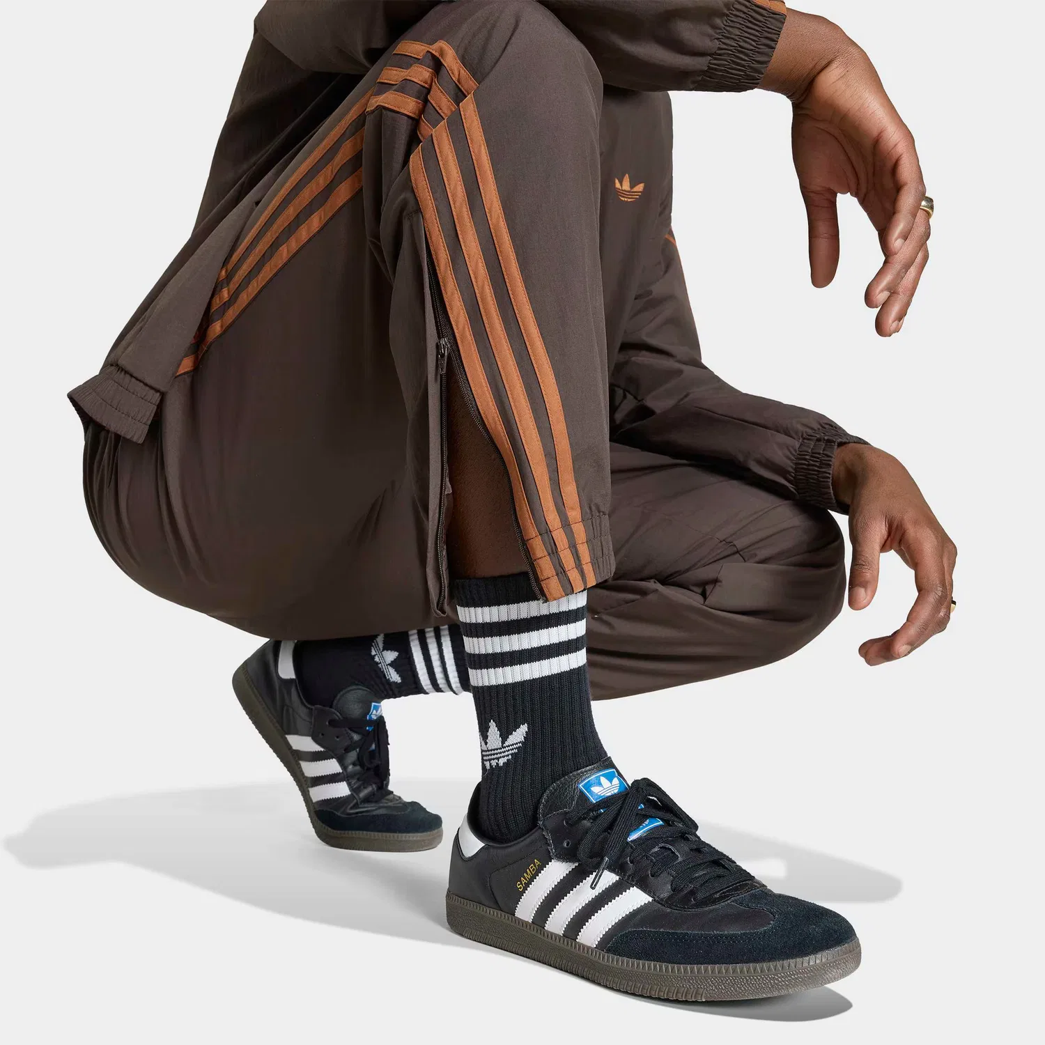 Зауженные брюки Adidas Originals Firebird коричневого цвета — фото 4