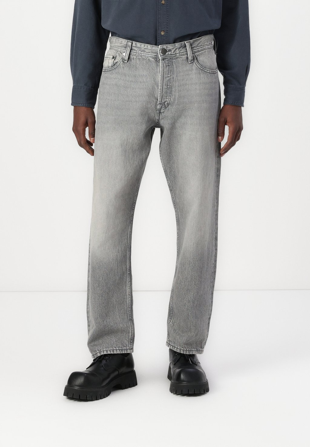 

Мешковатые джинсы JJICHRIS JJORIGINAL Jack & Jones, деним серый