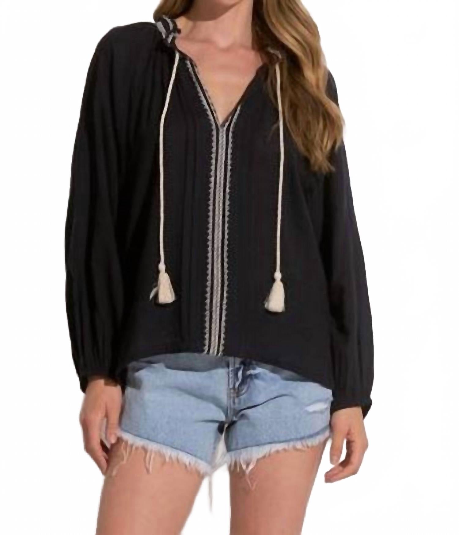 

Bohemian Breeze Tunic Top In Black ELAN