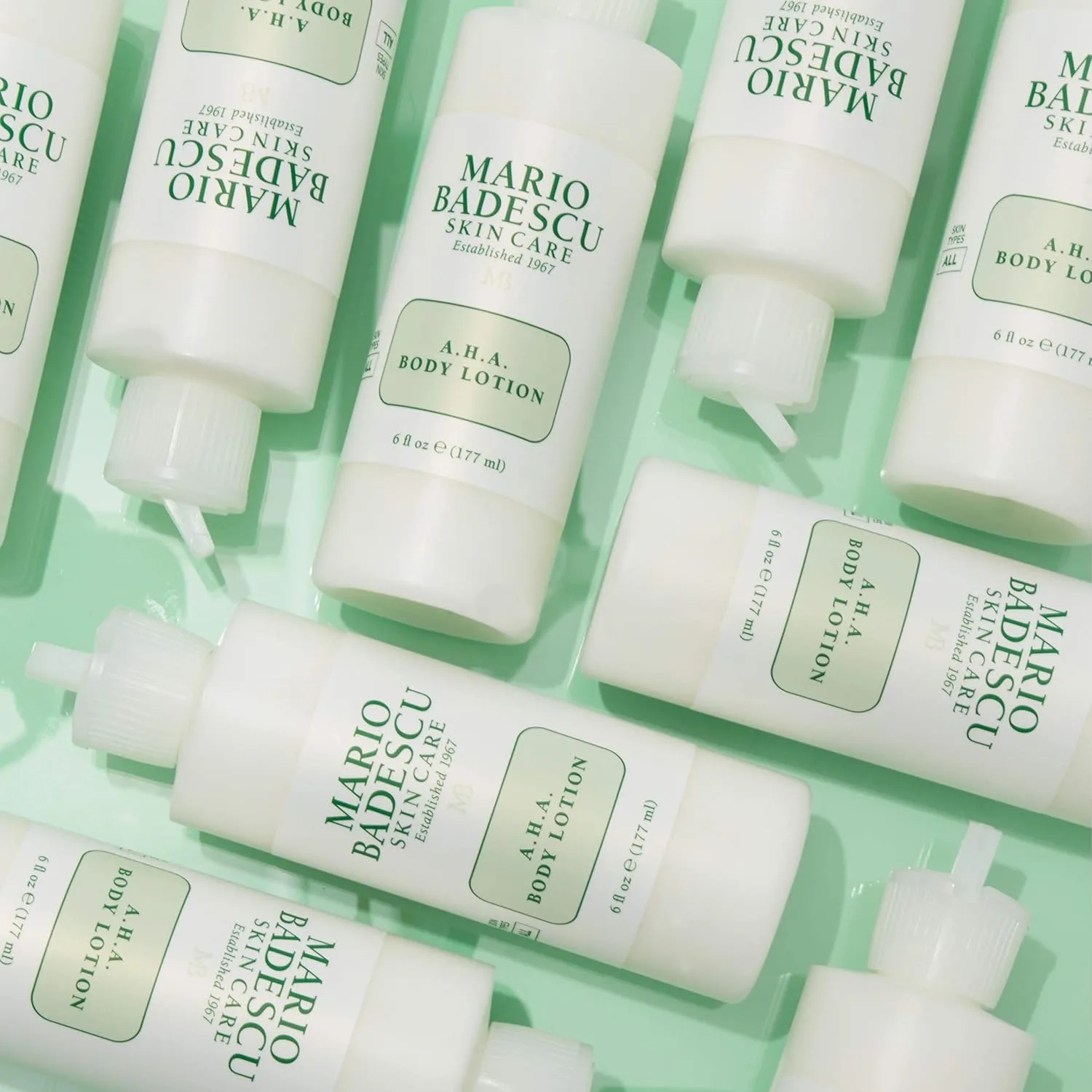 Лосьон для тела Mario Badescu AHA с гликолевой кислотой - увлажняющий и нежный отшелушивающий лосьон для тела, придающий коже мягкость и молодой вид - легкая, нежирная формула, 170 мл — фото 3