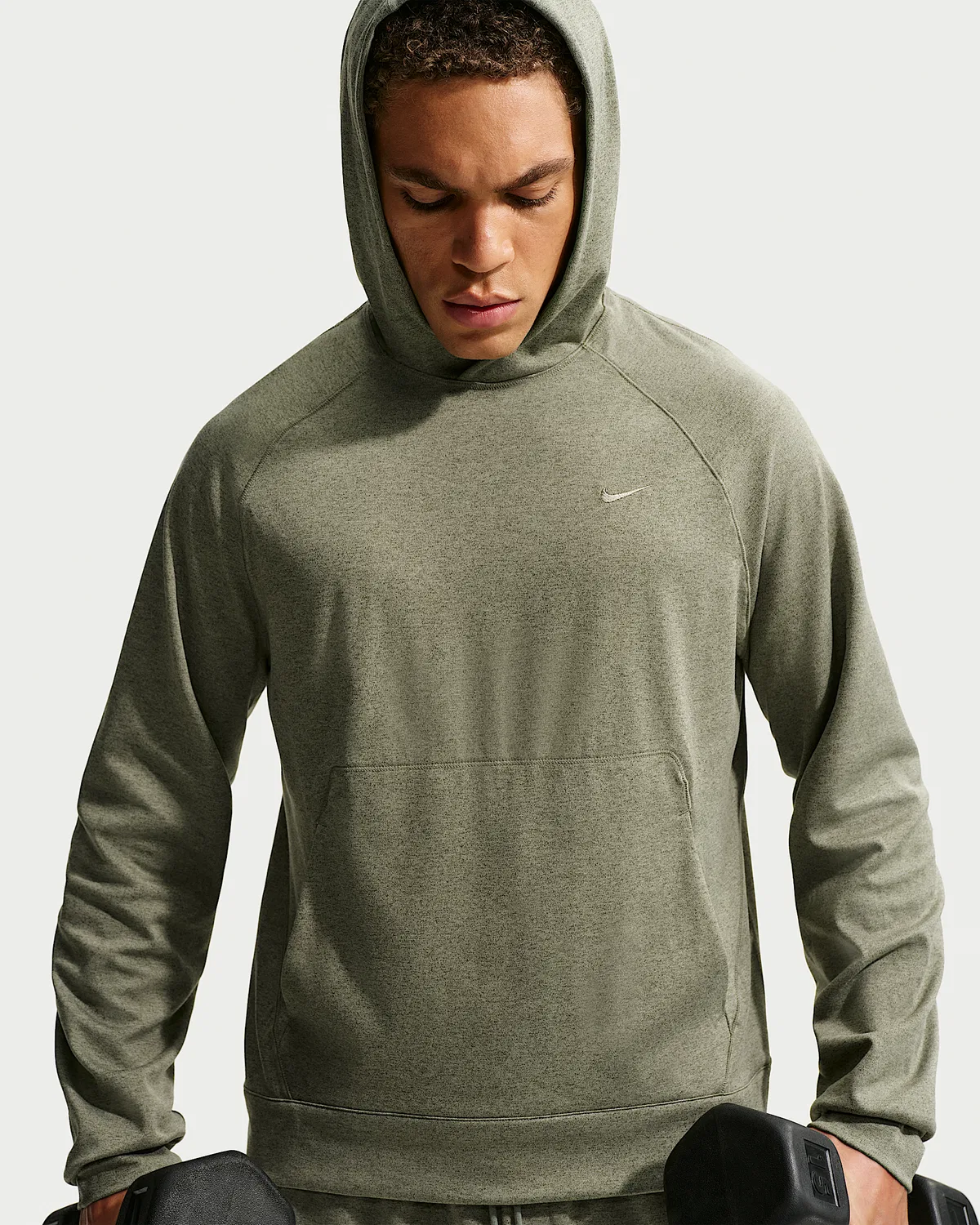 Мужская спортивная худи Nike Primary NanoKnit Dri-FIT с защитой от УФ, Light Army/Medium Olive/Heather/Light Army — фото 3