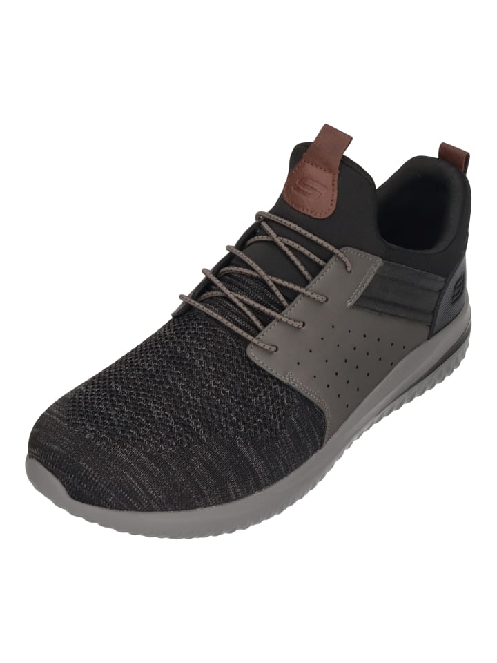 

Кроссовки на шнуровке Skechers, черный