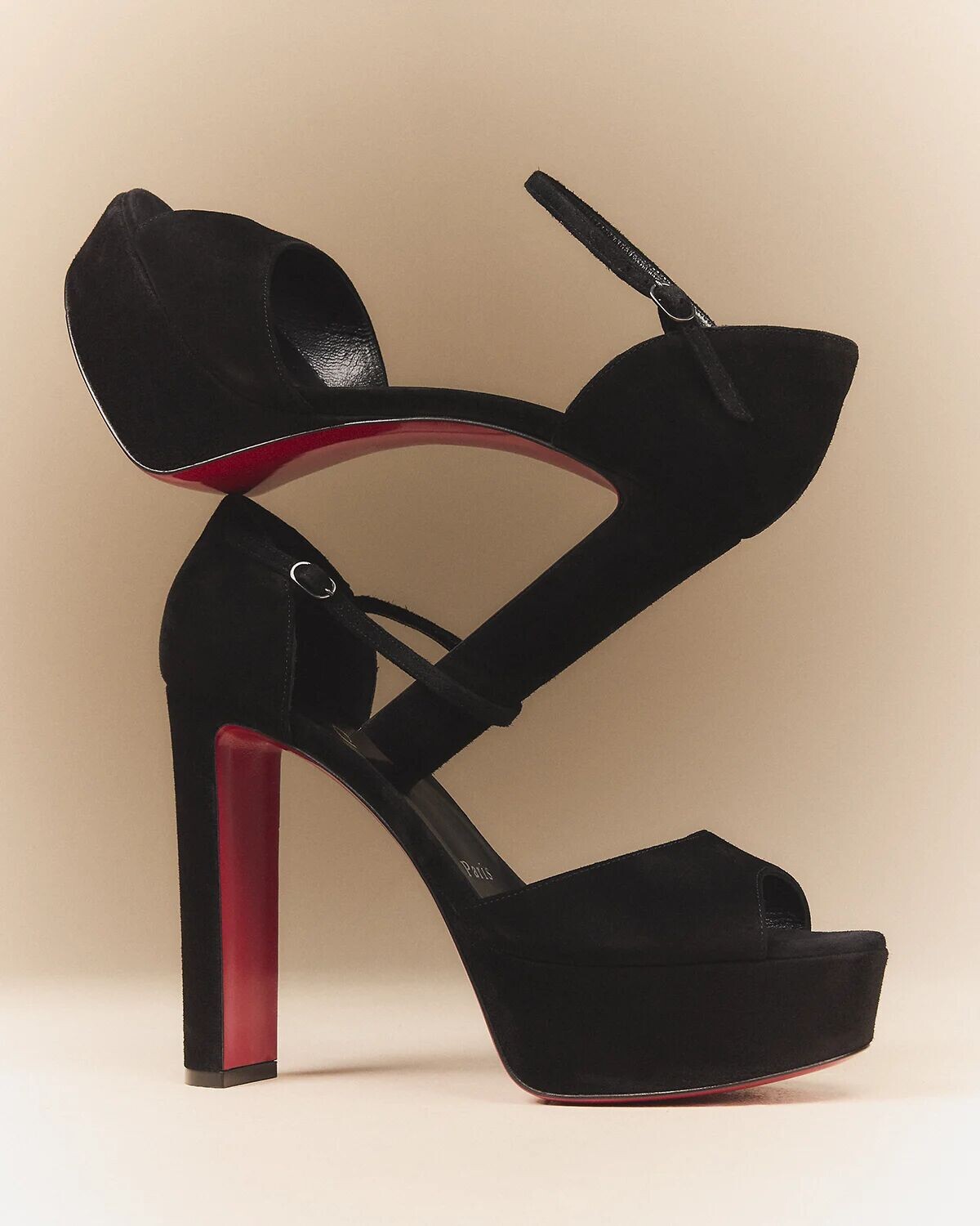 Сандалии Sandaloo на платформе с красной замшей и подошвой Christian Louboutin, цвет Black — фото 2