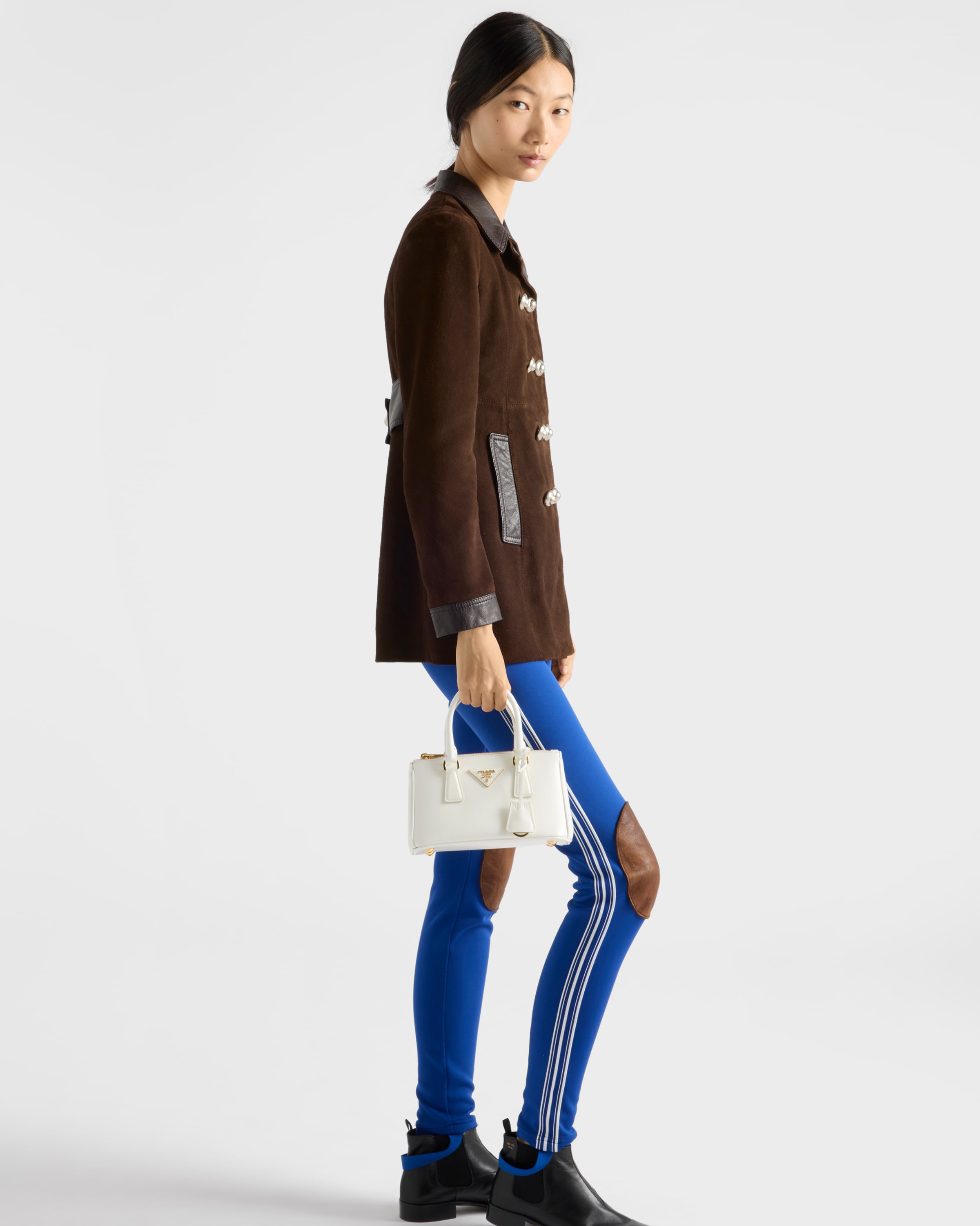 Мини-сумка Prada Galleria из лакированной кожи Saffiano Prada, белая — фото 2
