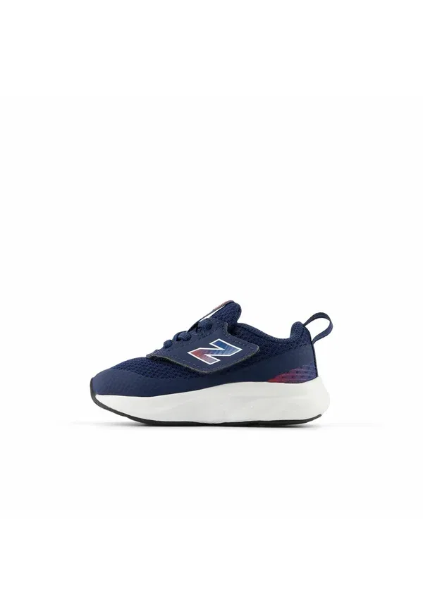 Кроссовки детские New Balance, темно-синий с красным