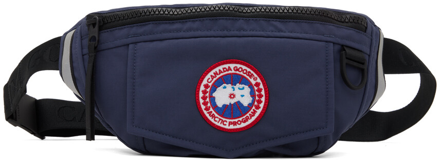 

Темно-синяя поясная сумка Canada Goose