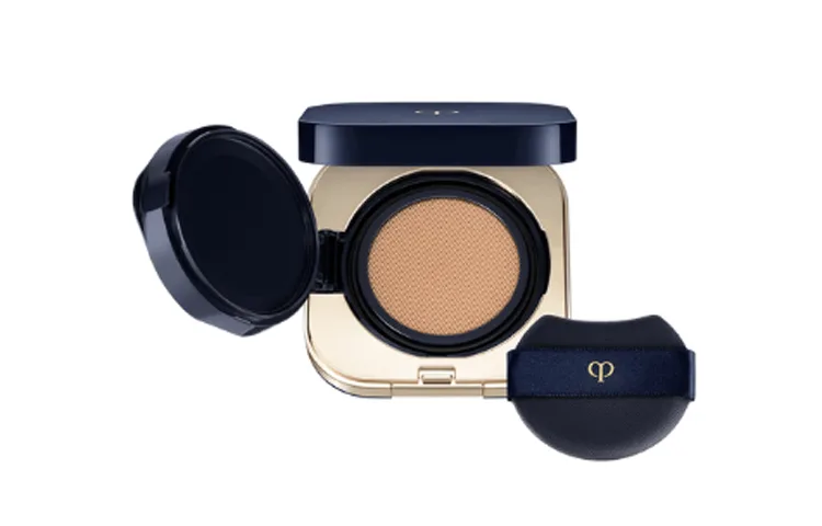 Clé De Peau Beauté Легкий прозрачный тонкий ремонтирующий воздушный кушон для коррекции тона кожи, мягкая туманная версия, 14 г, O20 — фото 3