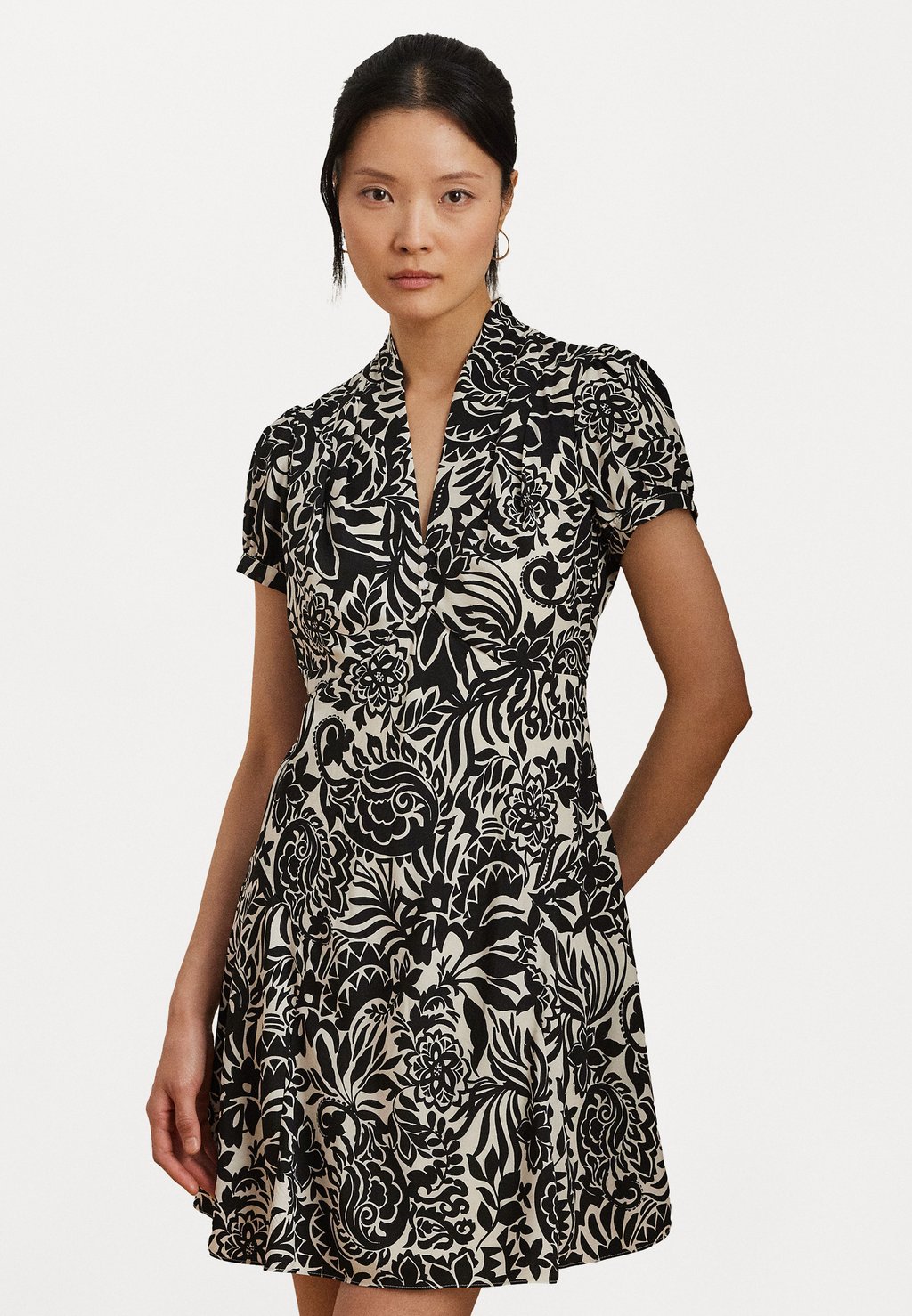 

Повседневное платье POLYESTER DRESS Lauren Ralph Lauren Petite, бежевый