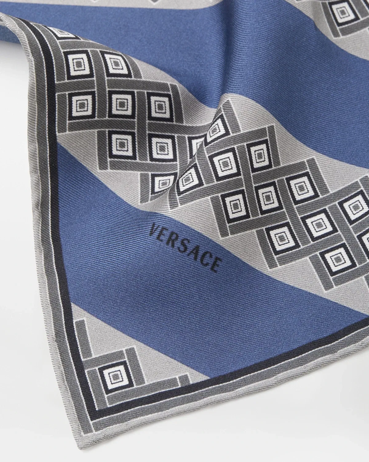 Платок из шелкового твила с принтом VERSACE, голубой — фото 2