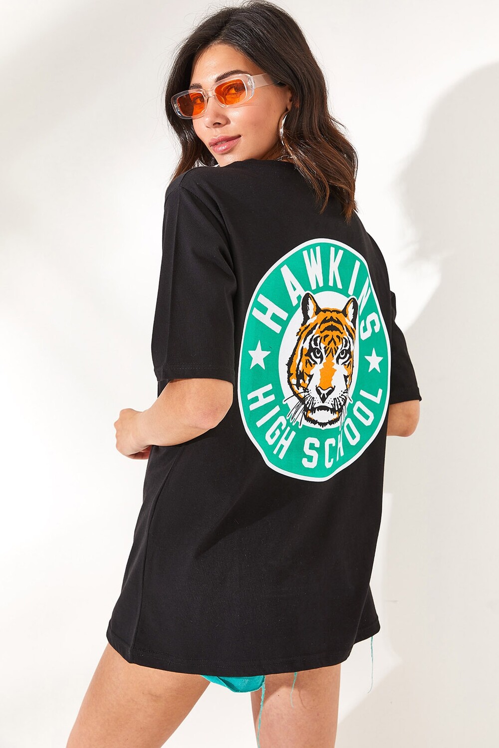 

Женская хлопковая футболка с принтом «Черный тигр» Olalook