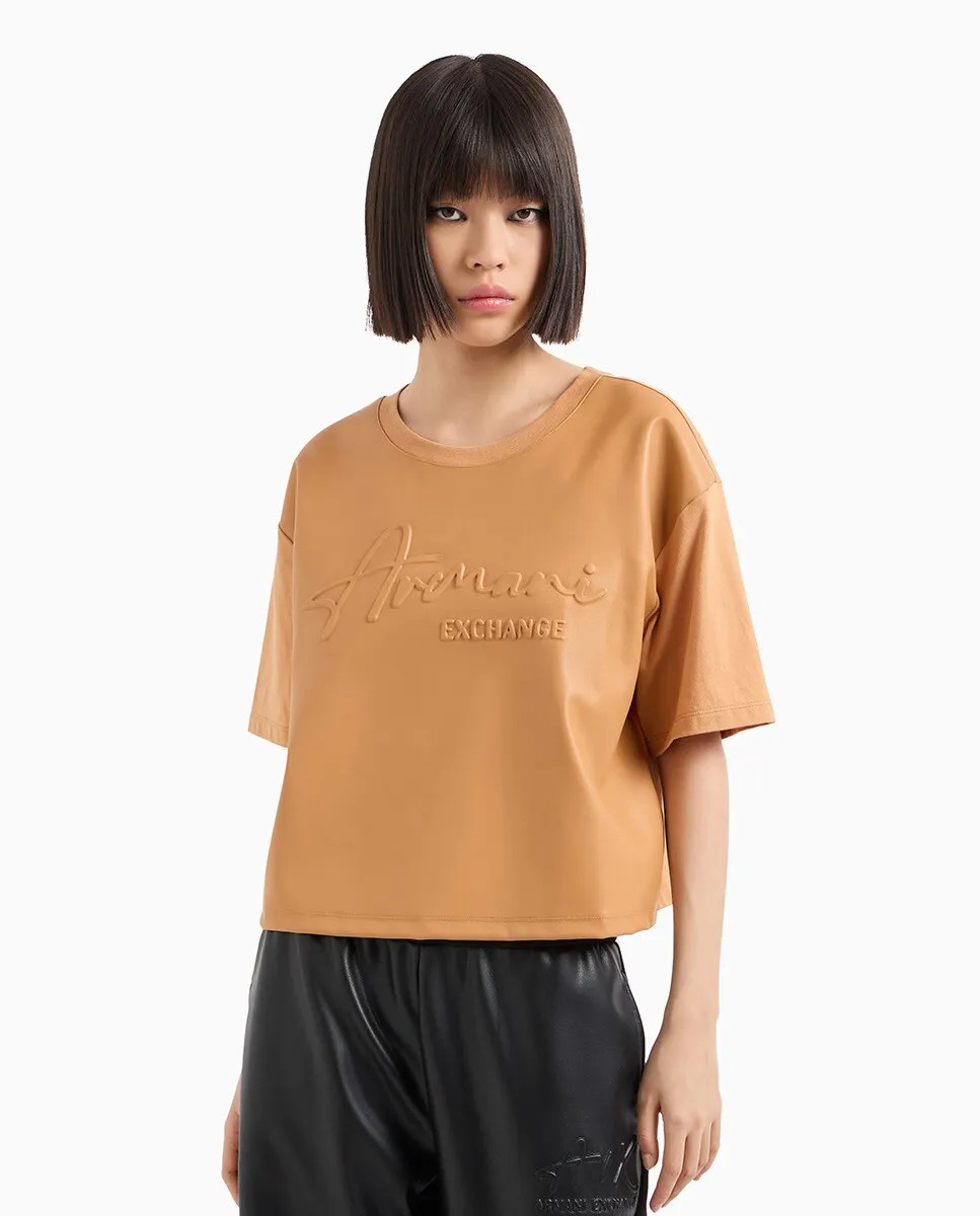 

Укороченная женская футболка из переработанной экокожи Armani Exchange, цвет Caramelo