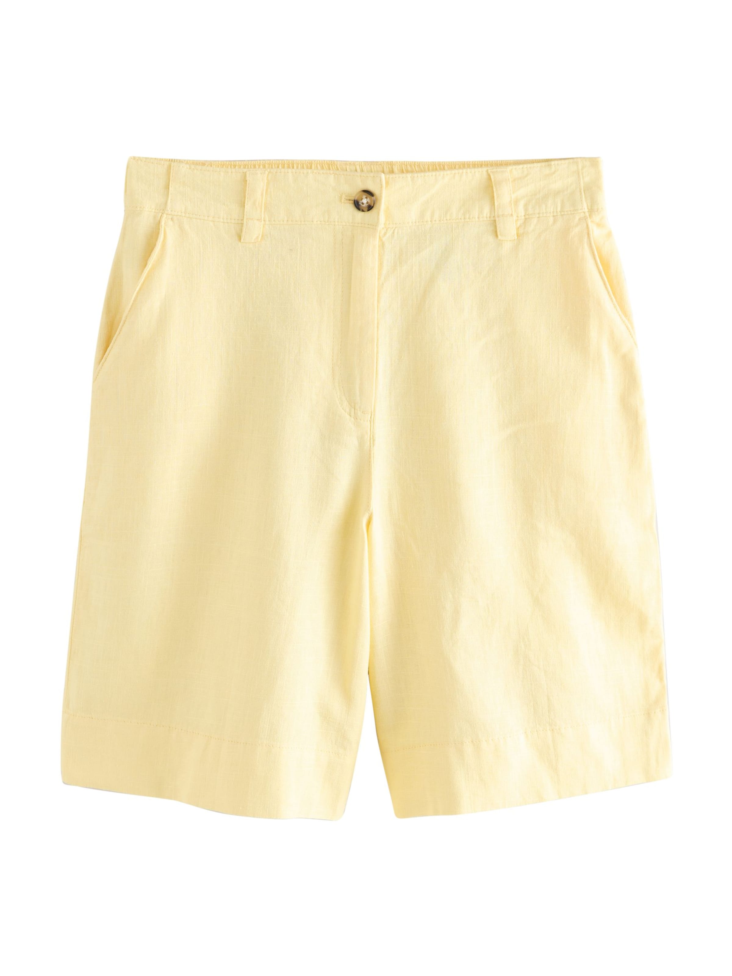 

Next Шорты-чинос Regular желтого цвета